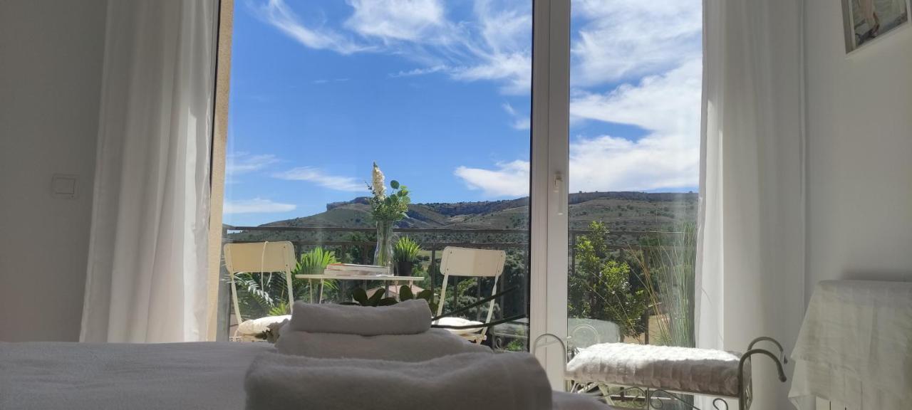 La Casa De Fuentetoba Villa Eksteriør billede